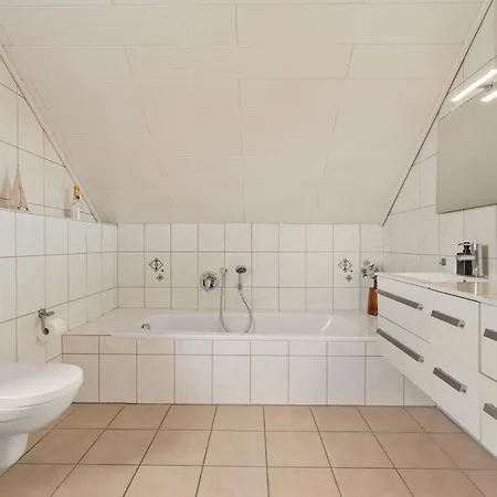 Kanalufer-oase In Eilsum Holiday home *