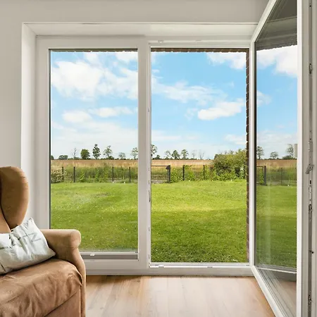 Kanalufer-oase In Eilsum