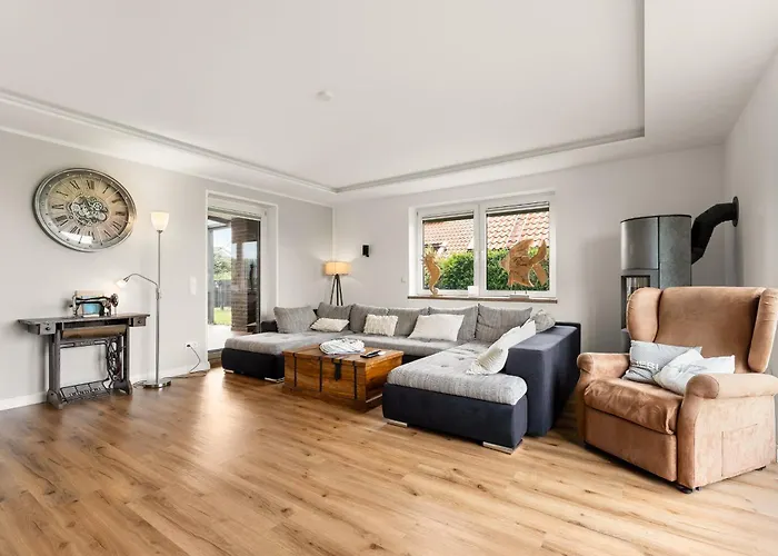 Kanalufer-oase In Eilsum Krummhörn